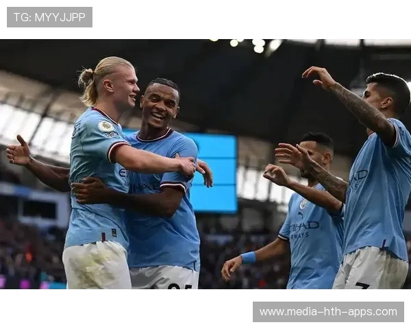 曼城控球优势明显但锋线终结能力略显疲软,曼城的阵型 曼城控球优势明显但锋线终结能力略显疲软,曼城的阵型